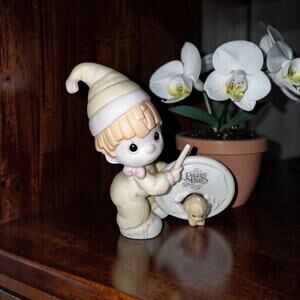 Precious Moments “Birthday Club Figurine Drum with Puppy 1999 Enesco